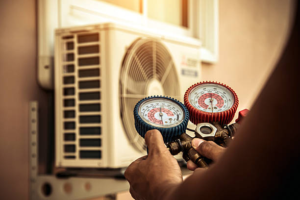 Professional Hvac technician working in Luther, OK